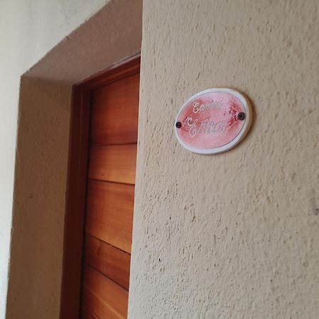 Appartamenti Vacanze E Camere Roccetta Fiorita เปตเตนาสโก ห้อง รูปภาพ