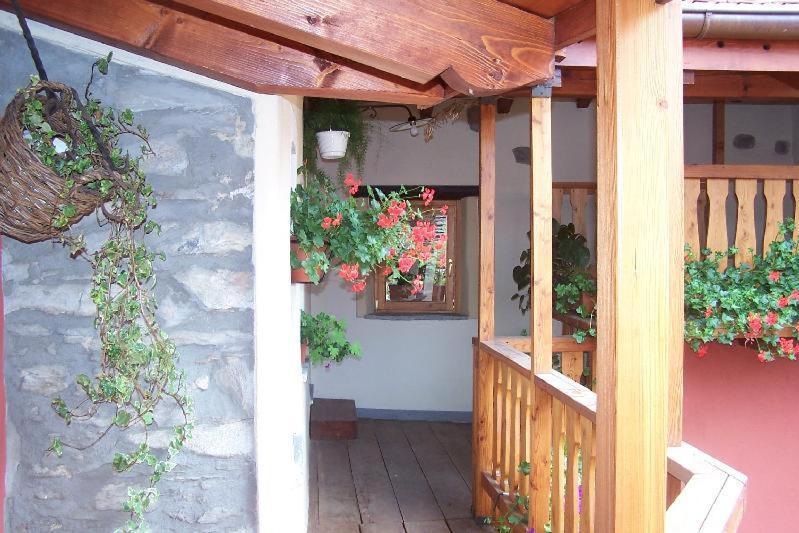 Appartamenti Vacanze E Camere Roccetta Fiorita เปตเตนาสโก ภายนอก รูปภาพ