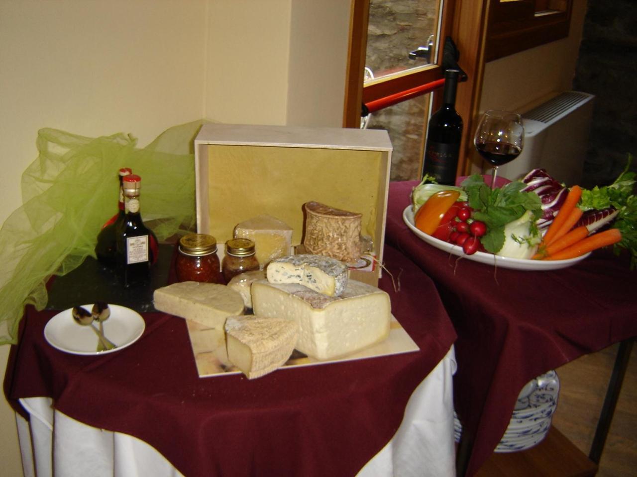 Appartamenti Vacanze E Camere Roccetta Fiorita เปตเตนาสโก ภายนอก รูปภาพ