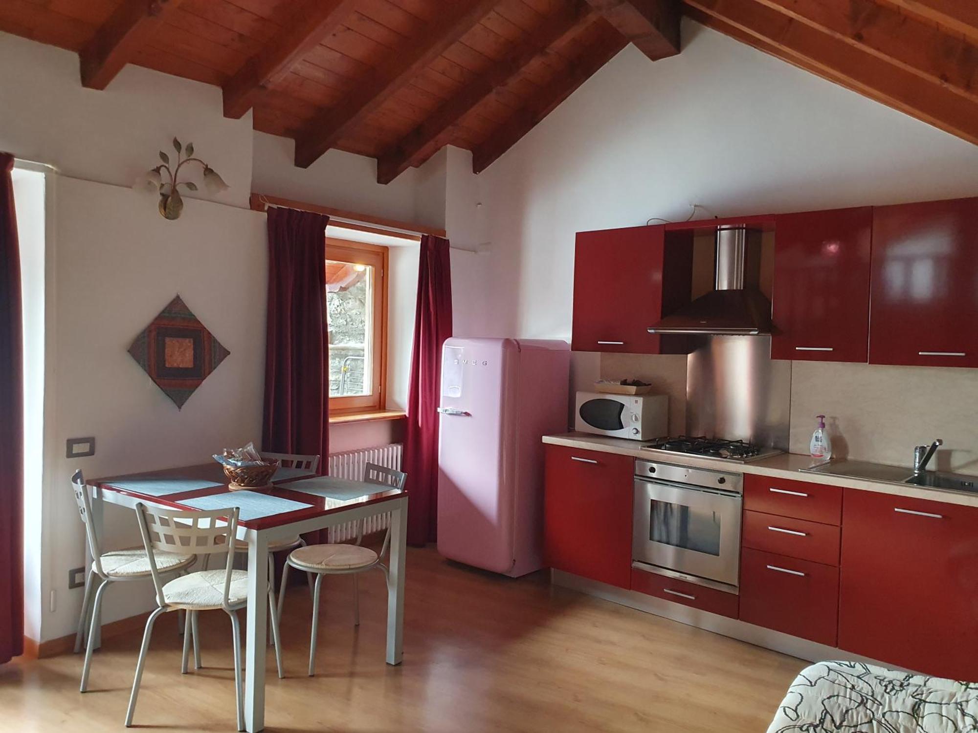 Appartamenti Vacanze E Camere Roccetta Fiorita เปตเตนาสโก ห้อง รูปภาพ