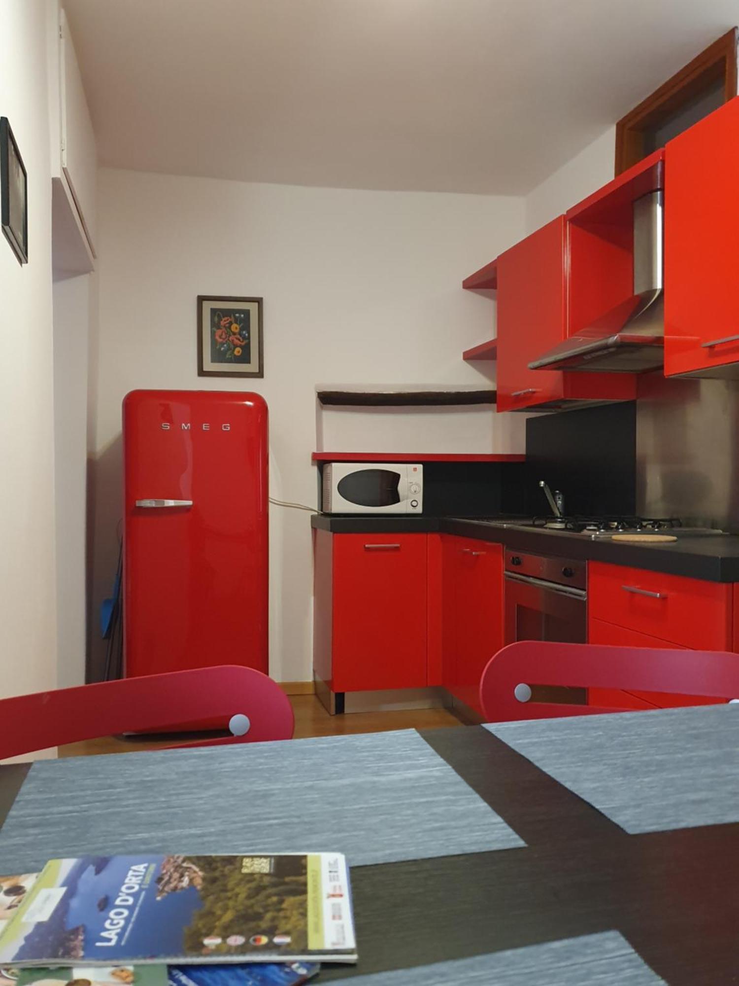 Appartamenti Vacanze E Camere Roccetta Fiorita เปตเตนาสโก ห้อง รูปภาพ