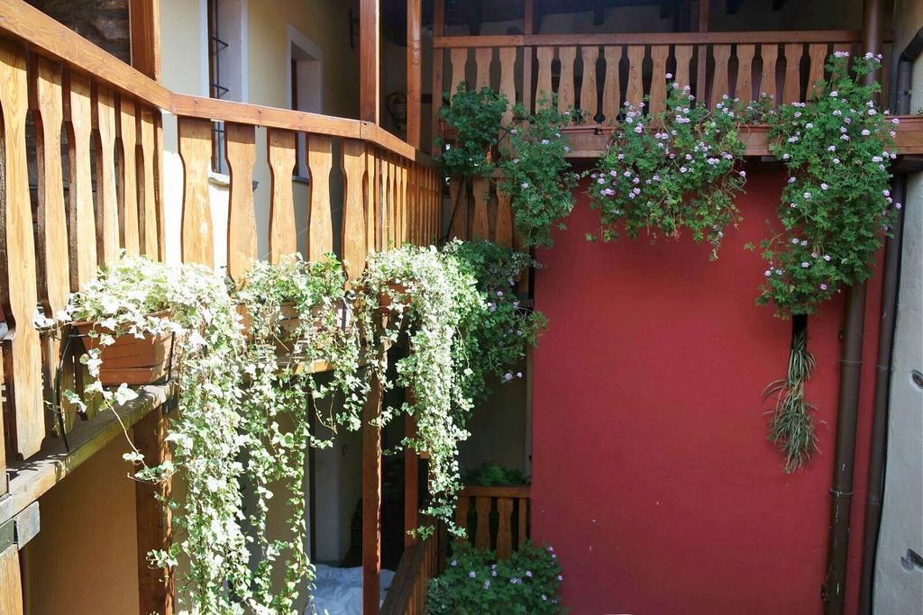 Appartamenti Vacanze E Camere Roccetta Fiorita เปตเตนาสโก ภายนอก รูปภาพ